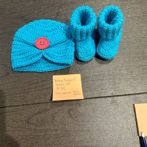 Infant beanie and booties